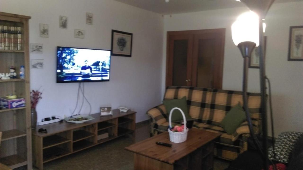 Piso Muy Amplio En Malaga . Apartment Exterior photo